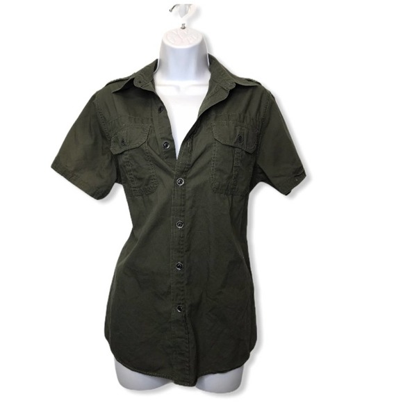 Converse | Green Short Sleeve Button Down Shirt - Picture 5 of 13
